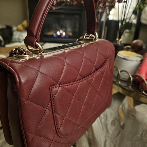 CHANEL Burgundy Quilted Shoulder Bag - Picture 7 of 16